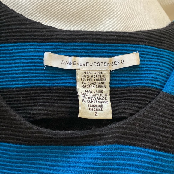 Bodycon DVF blue and black dress - Picture 2 of 2